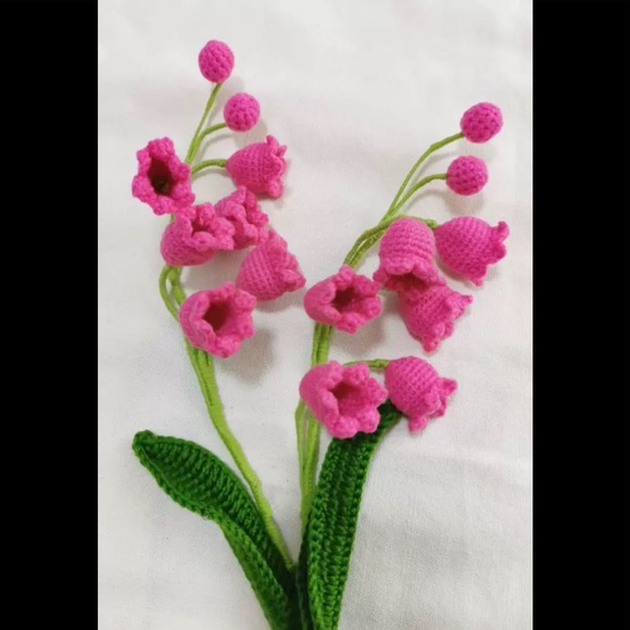 Lily flowers / crochet design - Picture 2 of 2